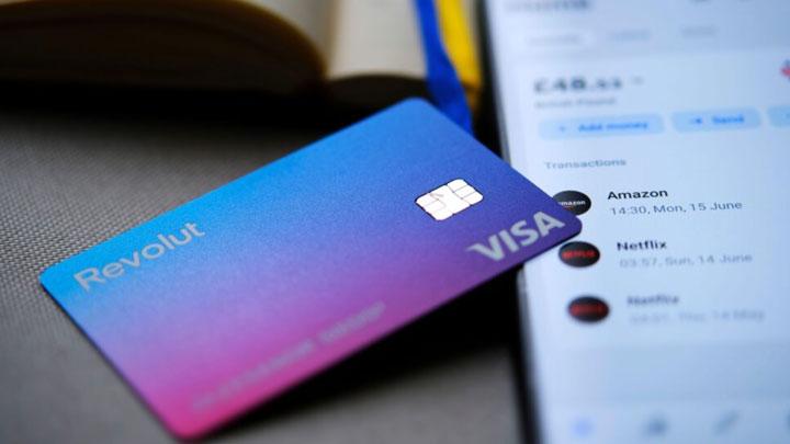 حساب رولوت چیست ؟ نحوه انتقال پول به حساب Revolut